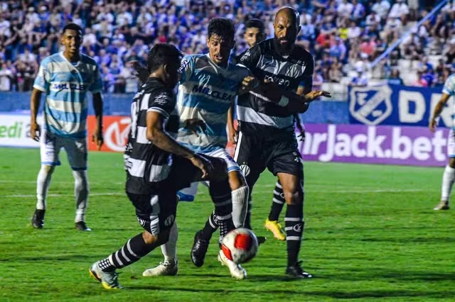 Bruno Castilho/EC Taubaté