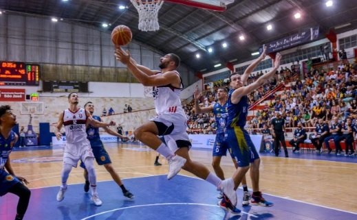 Arthur Marega Filho/São José Basketball