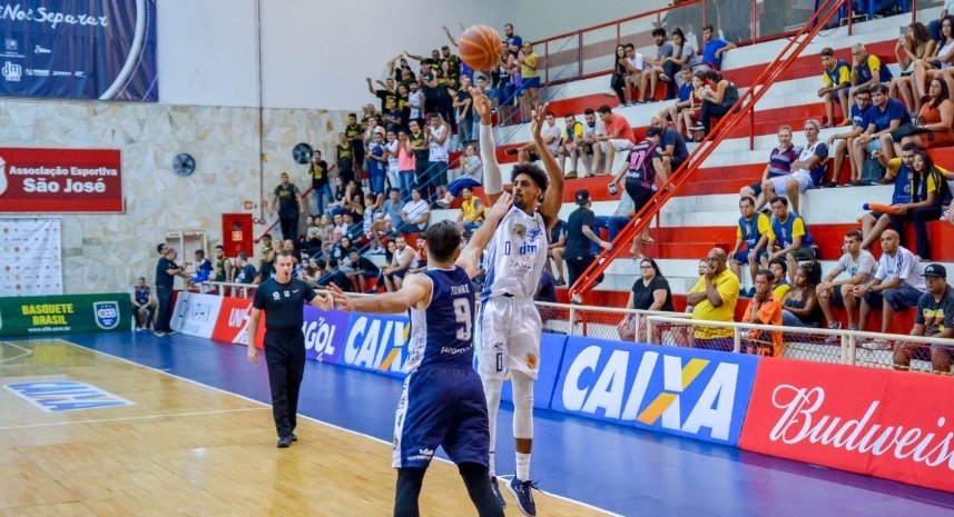 Arthur Marega Filho/São José Basketball