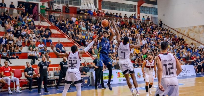 Arthur Marega Filho/São José Basketball